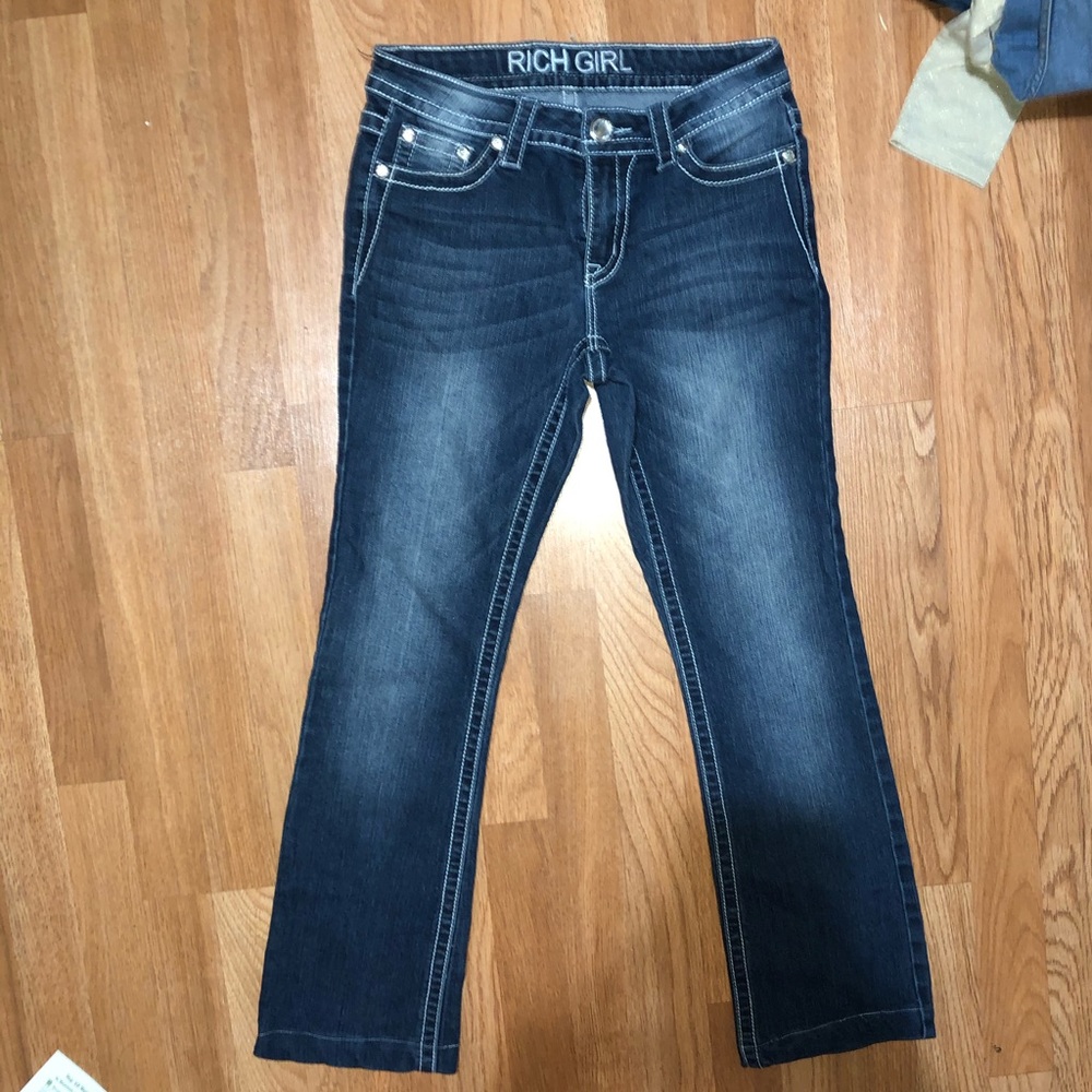 Jean - Picture 2 of 5